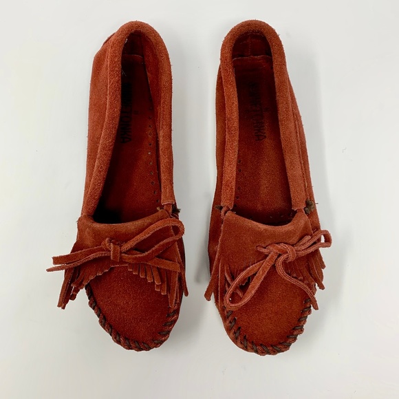 minnetonka kilty moccasin